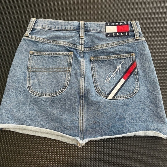 Tommy Hilfiger Jean skirt - Picture 2 of 11